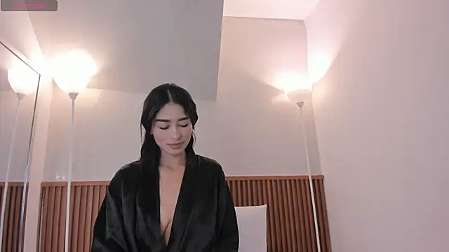 nicol giraldoo online show from 02.04.26