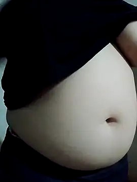 Snapshot of luzmelzinha chatting on 10.07.25 luzmelzinha online show from 10.07.25