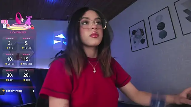 Snapshot of artemis_nyx chatting on 11.01.25 artemis nyx online show from 11.01.25