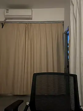 wly2028 online show from 11.12.25