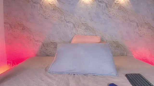 abbyrouss  online show from 11.07.25