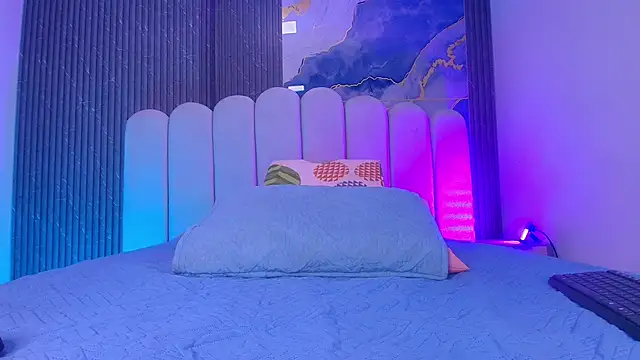 abbyrouss  online show from 01.12.26