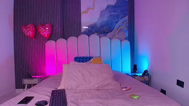 abbyrouss  online show from 02.18.26