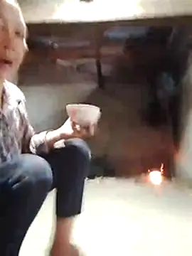 -Xuka-200 online show from 11.05.25