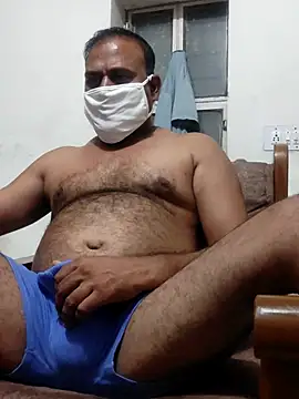 Snapshot of Famit025 chatting on 09.17.25 Famit025 online show from 09.17.25