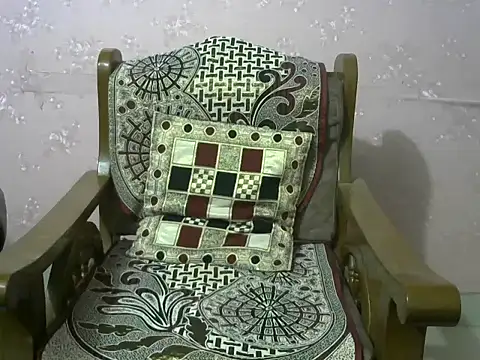 Snapshot of Famit025 chatting on 09.29.25 Famit025 online show from 09.29.25