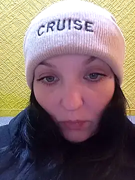 Snapshot of Breezy_88 chatting on 10.27.25 Breezy 88 online show from 10.27.25