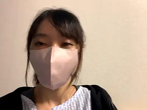 Snapshot of ituki_0415 chatting on 10.19.25 ituki 0415 online show from 10.19.25