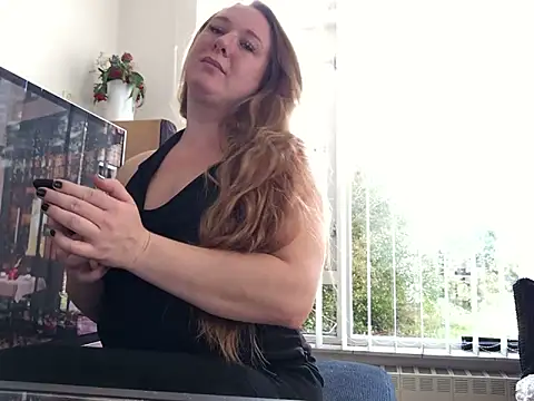 MazySunny online show from 10.10.25