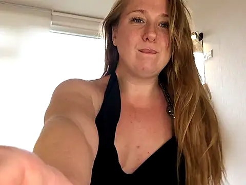 MazySunny online show from 10.12.25