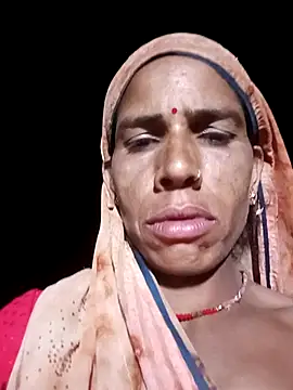 Snapshot of Sm_sanjna chatting on 10.12.25 Sm sanjna online show from 10.12.25