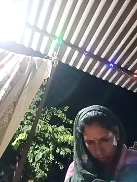 Snapshot of Sm_sanjna chatting on 10.18.25 Sm sanjna online show from 10.18.25