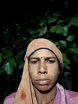 Snapshot of Sm_sanjna chatting on 11.17.25 Sm sanjna online show from 11.17.25