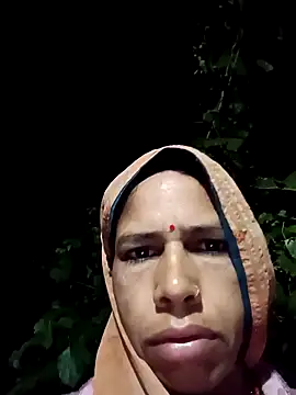 Snapshot of Sm_sanjna chatting on 11.19.25 Sm sanjna online show from 11.19.25