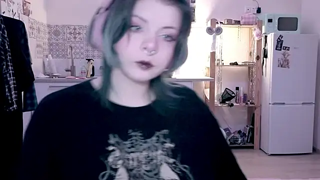 Snapshot of Alice_Zev chatting on 04.01.26 Alice Zev online show from 04.01.26