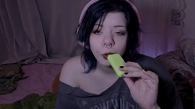 Snapshot of Alice_Zev chatting on 04.16.26 Alice Zev online show from 04.16.26