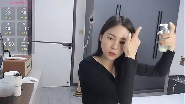 Snapshot of luckckcj chatting on 10.16.25 luckckcj online show from 10.16.25