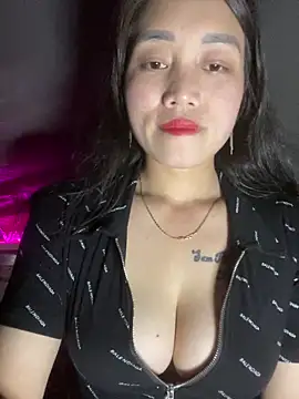 Snapshot of chipp-bong chatting on 12.03.25 chipp-bong online show from 12.03.25