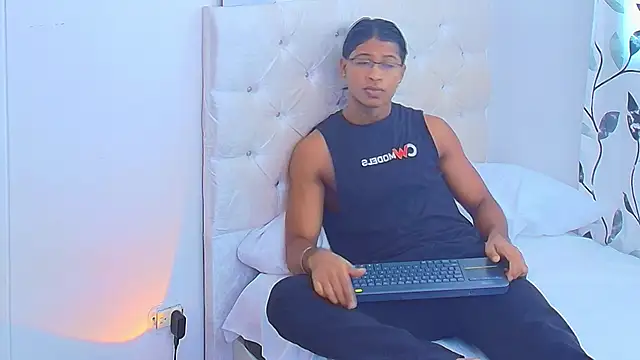 cassian gold online show from 06.22.26