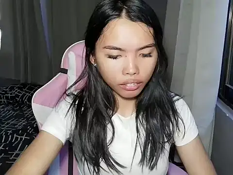 cutie milker online show from 04.20.26