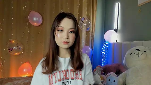 Snapshot of tokipokki chatting on 11.08.25 tokipokki online show from 11.08.25