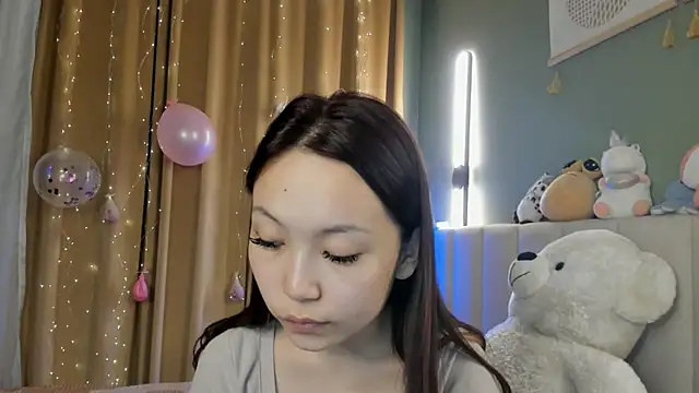 Snapshot of tokipokki chatting on 11.19.25 tokipokki online show from 11.19.25