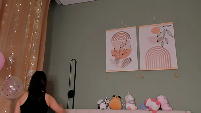 Snapshot of tokipokki chatting on 11.20.25 tokipokki online show from 11.20.25