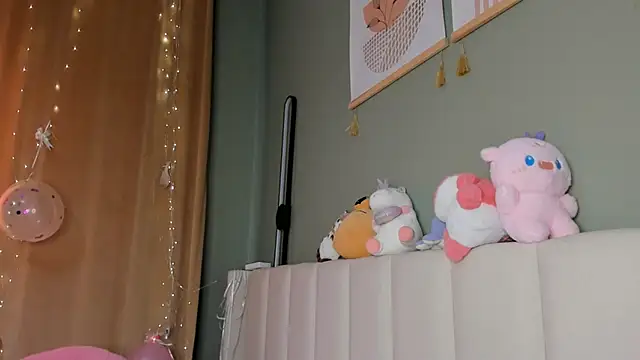 Snapshot of tokipokki chatting on 11.24.25 tokipokki online show from 11.24.25