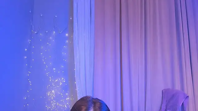 Snapshot of tokipokki chatting on 12.04.25 tokipokki online show from 12.04.25