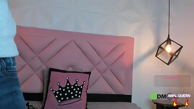 Caroline daring online show from 05.01.26