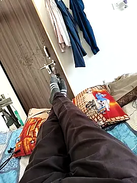 Snapshot of Chanderi19 chatting on 12.02.25 Chanderi19 online show from 12.02.25