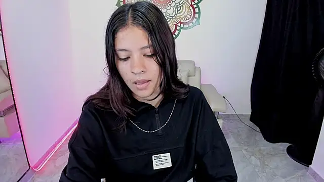 Candy fox 19 online show from 06.12.26