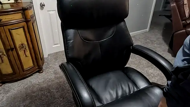 Snapshot of Mickelangello75 chatting on 09.25.25 Mickelangello75 online show from 09.25.25