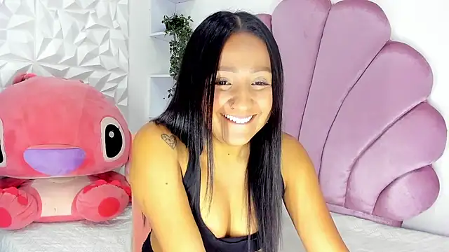 Snapshot of carlalee_e chatting on 11.27.25 carlalee e online show from 11.27.25