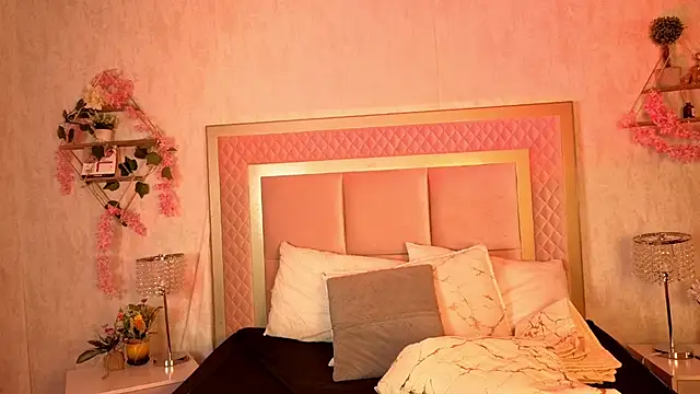 RobinBennett online show from 10.16.25