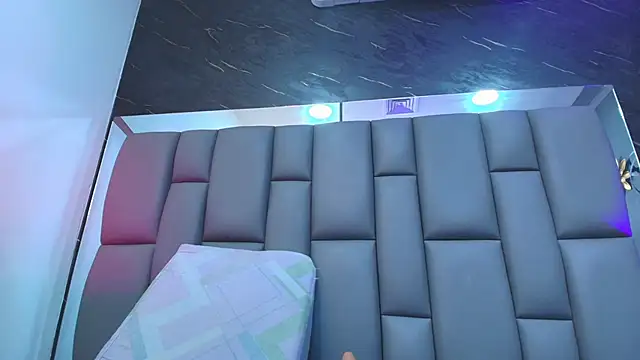 kissme luna online show from 09.23.25