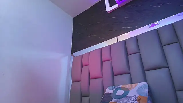 kissme luna online show from 09.30.25