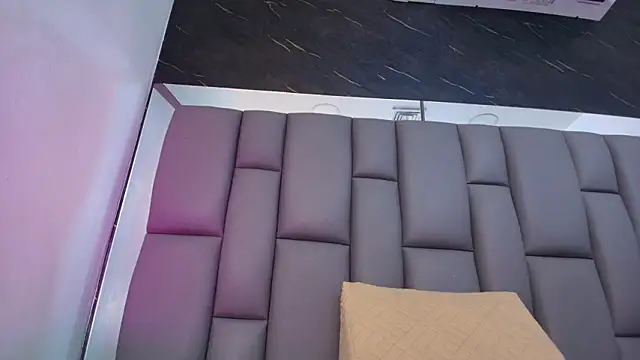 Snapshot of kissme_luna chatting on 02.27.26 kissme luna online show from 02.27.26