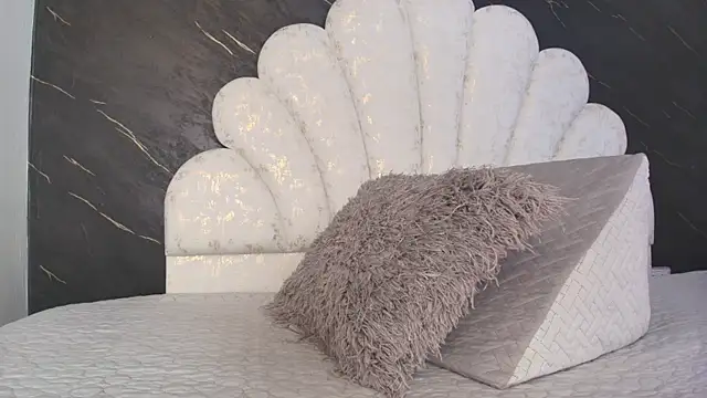 Snapshot of kissme_luna chatting on 03.16.26 kissme luna online show from 03.16.26