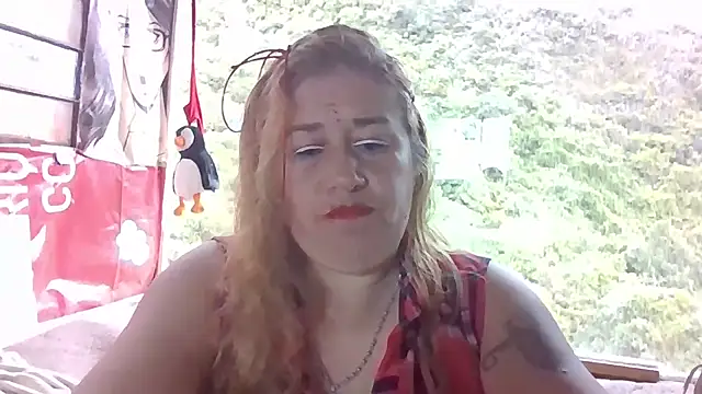 Snapshot of Effata30 chatting on 10.14.25 Effata30 online show from 10.14.25