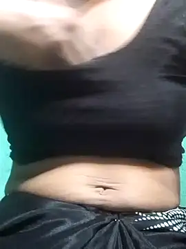 Snapshot of Aasha_devi05 chatting on 10.07.25 Aasha devi05 online show from 10.07.25