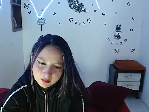 Snapshot of Mia2xsmith chatting on 11.09.25 Mia2xsmith online show from 11.09.25