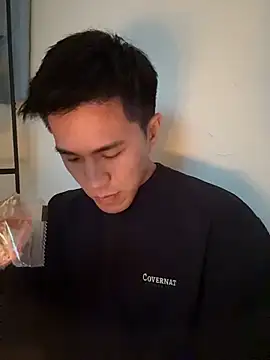 Snapshot of gooodboiii chatting on 01.11.26 gooodboiii online show from 01.11.26