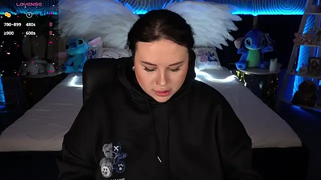 SerahMirabeli online show from 10.12.25