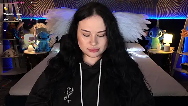 SerahMirabeli online show from 11.22.25