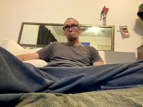 Snapshot of Nocturnal_Eros chatting on 01.17.26 Nocturnal Eros online show from 01.17.26