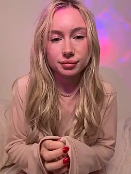 Snapshot of SexySaraxxoo chatting on 11.15.25 SexySaraxxoo online show from 11.15.25