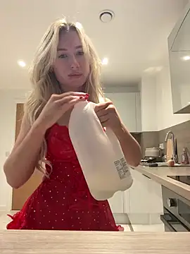 Snapshot of SexySaraxxoo chatting on 12.03.25 SexySaraxxoo online show from 12.03.25