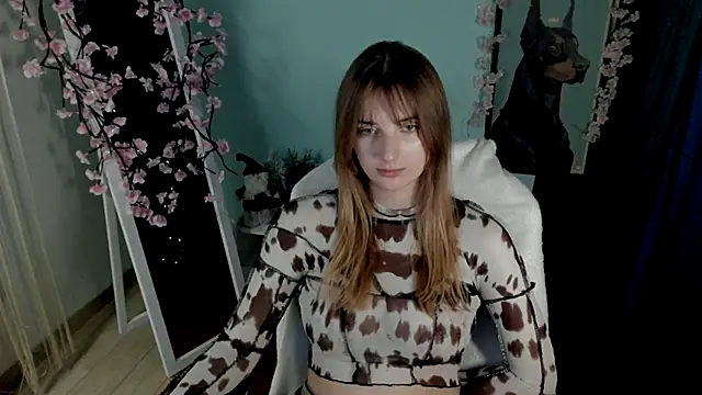 Snapshot of NeyliDream chatting on 12.20.25 NeyliDream online show from 12.20.25