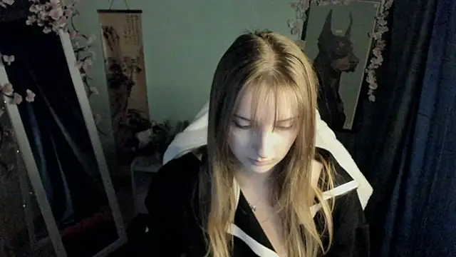 Snapshot of NeyliDream chatting on 01.16.26 NeyliDream online show from 01.16.26